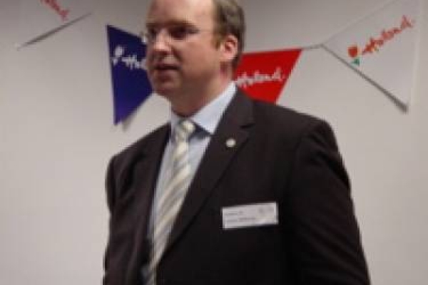 Andrew Mc Burney explains how Atradius clients 'Feel free to take risks' in export markets